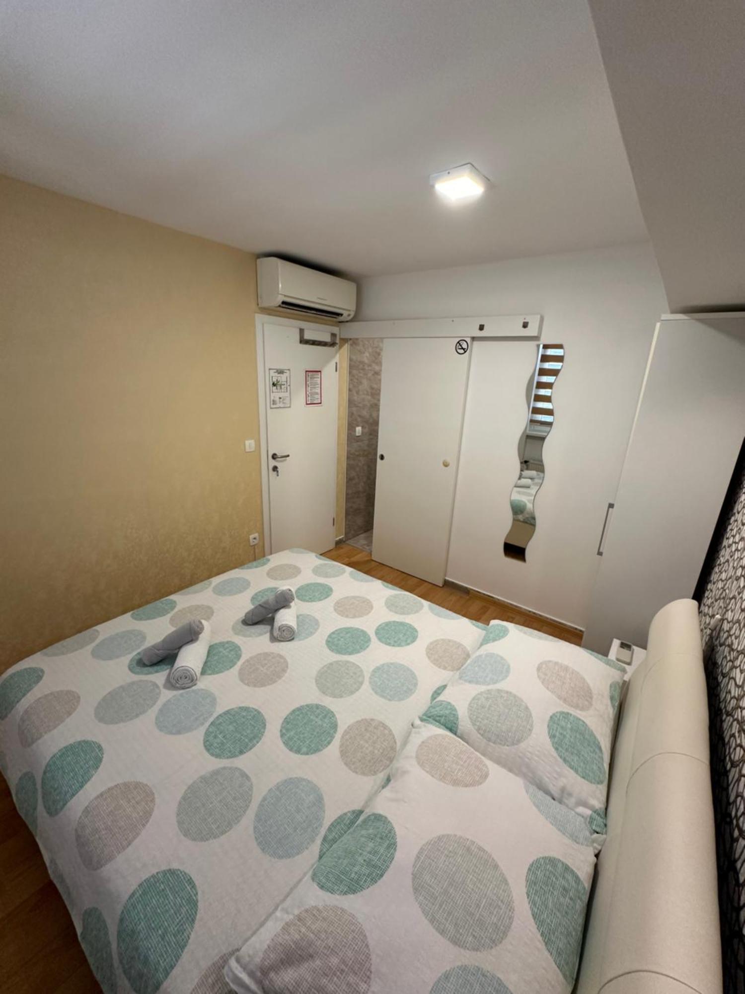 Granada Rooms リュブリャナ エクステリア 写真