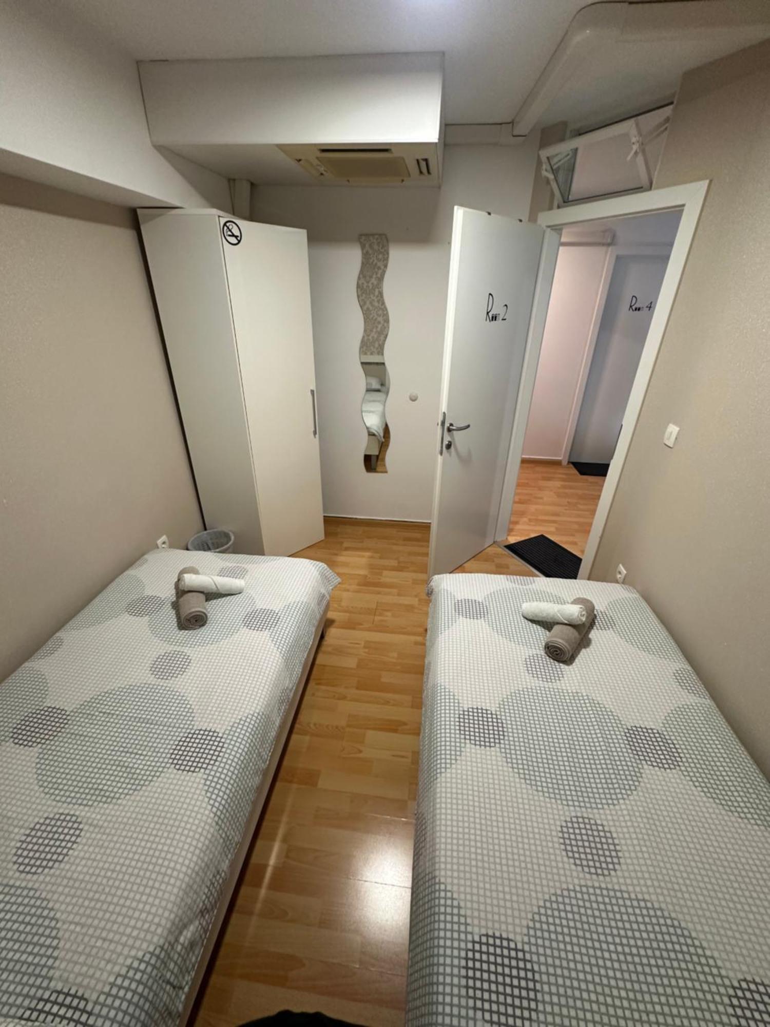 Granada Rooms リュブリャナ エクステリア 写真